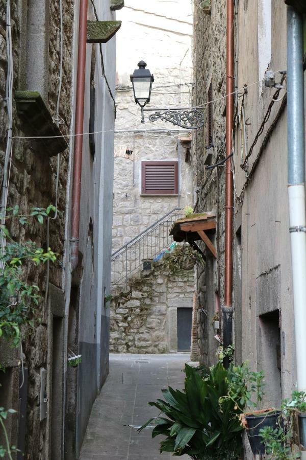 Sospesi Nel Borgo Vitorchiano Exterior photo